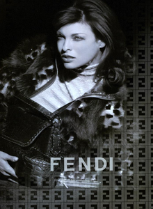 Lagerfeld_Fendi_Fall_Winter_03_04_06.thumb.png.b8c8722f37f9a8d755db81b628633f83.png