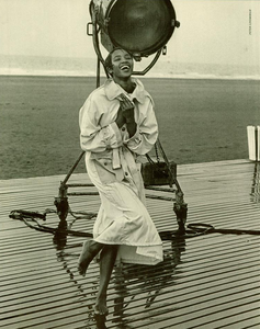 Lindbergh_Vogue_Italia_July_August_1988_03.thumb.png.c4e57adea10ae3982d344d67dfb43d04.png