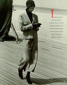 Lindbergh_Vogue_Italia_July_August_1988_06.thumb.png.f3aa15a148cf4956fa211ee47cf7effc.png