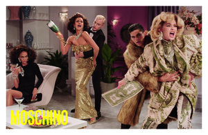 MOSCHINO-M6-No-credito.thumb.jpg.0bb0d9bd0026b860bc4d3d590afa595d.jpg