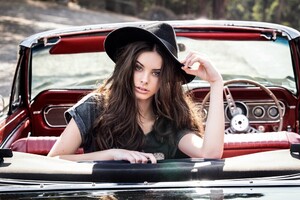 Meika-Woollard-019.jpg