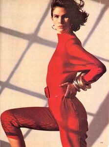 Meisel_Vogue_US_November_1985_04.thumb.jpg.1921b01f3acea728923111f6239cd13b.jpg