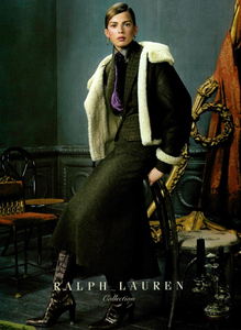 Ralph_Lauren_Collection_Fall_Winter_03_04_01.thumb.png.f28740b2db9e552be41a5f3a2fdc4561.png