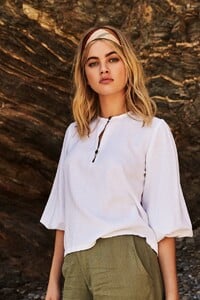 Rowie-The-Label-Pre-Spring-2019-Campaign12.jpg