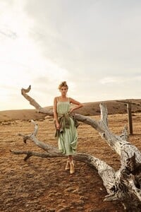 Rowie-The-Label-Pre-Spring-2019-Campaign37-600x900.jpg