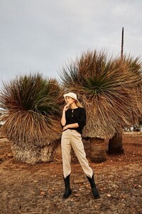 Rowie-The-Label-Pre-Spring-2019-Campaign40-600x900.jpg