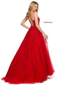 Sherri-Hill-53116-red-44756.jpg-600.thumb.jpg.b33e4796b1155ba5b8cacd3554f179ce.jpg