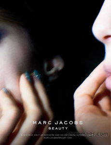 Sims_Marc_Jacobs_Beauty_Fall_Winter_13_14_02.thumb.png.af598c751d6703415ae890bfebe1c666.png
