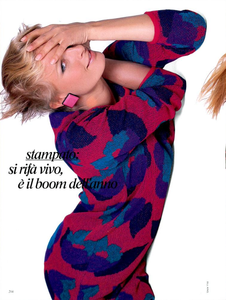 Stampato_King_Vogue_Italia_January_1985_03.thumb.png.919aa75f5f25b326a0a98adf8d7ea2c1.png