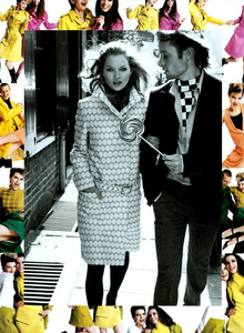 Testino_Burberry_Fall_Winter_03_04_01.thumb.png.21ba48c87711bb79c3440dc0f4c3245a.png