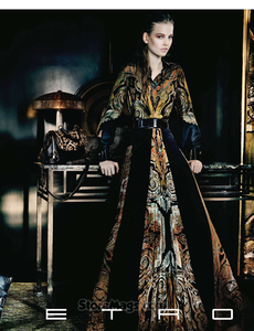 Testino_Etro_Fall_Winter_13_14_03.thumb.png.aeca116e8c2fccfa55581a30adec8b65.png