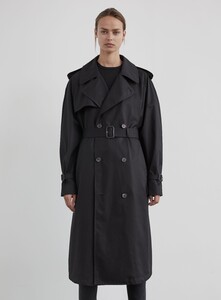 Woman_1_TrenchCoat_Black_1.jpg