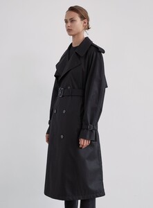 Woman_1_TrenchCoat_Black_2.jpg