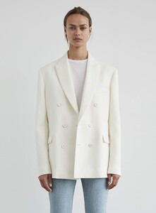 Woman_2_Blazer_Cream_1.jpg
