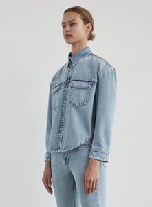 Woman_3_DenimJacket_Blue_2_8de6ae08-4e61-4d4a-8526-088d14502522.jpg