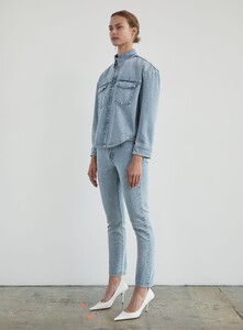 Woman_3_DenimJacket_Blue_Full_a6197cce-ad86-41a3-b6b8-6114db612b2d.jpg