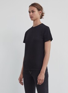 Woman_5_T-Shirt_Black_2_fabcca47-0124-4f55-9c61-8b35a7259aa8.jpg