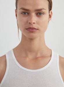 Woman_6_RibbedTank_White_Detail1_0e901d65-21b5-4914-a52d-3988a3e2791c.jpg