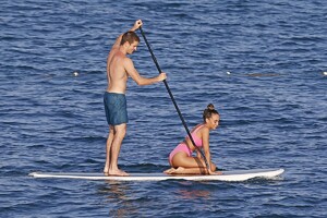 aitana-ocana-miguel-bernardeau-paddlesurf-1563272860.jpg