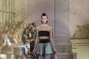 armani-prive-hc-atm-rf19-0992.thumb.jpg.329a971773e7079da678a4b7c253ab6f.jpg