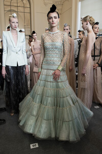 armani-prive-hc-bks-v-rf19-4228.thumb.jpg.1773a5b1a70c8d007d8b4616284cdfcb.jpg