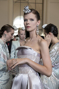 armani-prive-hc-bks-v-rf19-4381.thumb.jpg.85f7546c478c1dec8e41b69d354b194d.jpg