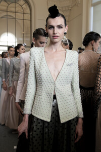 armani-prive-hc-bks-v-rf19-4655.thumb.jpg.1bf45821f35a10ef3cce5c91e4c2ad0a.jpg