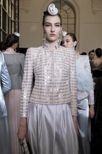 armani-prive-hc-bks-v-rf19-4721.thumb.jpg.5913c9cbfe2197cd881e3b20d85e7d6d.jpg