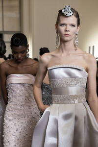 armani-prive-hc-bks-v-rf19-4897.thumb.jpg.27b196e88a4d683c37ce8268da2e4dd1.jpg