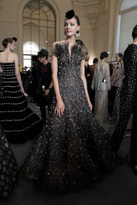 armani-prive-hc-bks-v-rf19-5081.thumb.jpg.6cdcfa5a9ee61ac6503aa62dc0ae68fb.jpg