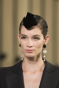 armani-prive-hc-clp-rf19-5096.thumb.jpg.64eef62c765ab627aebaf6b4e125553f.jpg