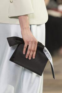 armani-prive-hc-clp-rf19-5110.thumb.jpg.10603e9645aa3b3f725260e97da73fb6.jpg