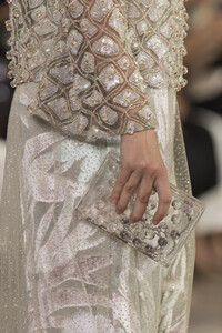 armani-prive-hc-clp-rf19-5172.thumb.jpg.08b79d5faf669ff10ece83508a7dc04d.jpg