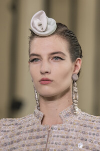 armani-prive-hc-clp-rf19-5321.thumb.jpg.410f3e4f00947be66550aba351214321.jpg