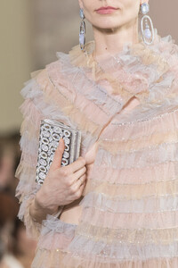 armani-prive-hc-clp-rf19-5369.thumb.jpg.c9ecc5aa100024c7d7d2496ea505e05b.jpg