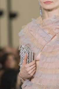 armani-prive-hc-clp-rf19-5372.thumb.jpg.94c6adb24c906a45187658a603133859.jpg