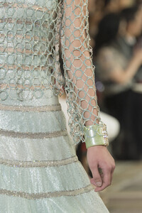 armani-prive-hc-clp-rf19-5447.thumb.jpg.a7989283ffac6bb1b3e03f21ea4ca0be.jpg