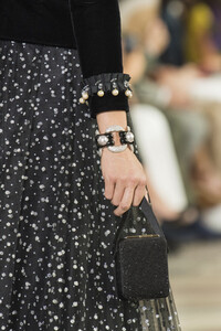 armani-prive-hc-clp-rf19-5634.thumb.jpg.ccfdb0c6ce0d6a8a00bd976ca3a535bd.jpg