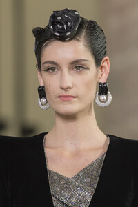 armani-prive-hc-clp-rf19-5648.thumb.jpg.20be651bab857f1583dd8cf74d18d442.jpg