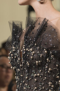 armani-prive-hc-clp-rf19-5744.thumb.jpg.f251246699bc5b7975e4d023e6109d39.jpg