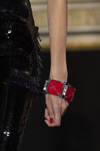armani-prive-hc-clp-rs19-2412.thumb.jpg.da04c866e8376337a9653eae4dc226a2.jpg