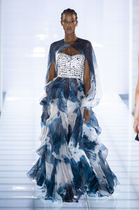 azzaro-hc-rf19-2638.thumb.jpg.80b55593fd4e6f00e5b120f75437df48.jpg