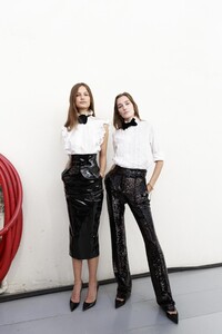 backstage-defile-alexandre-vauthier-automne-hiver-2019-2020-paris-coulisses-100.thumb.jpg.f6414e9c60d3a724081b8a79ec98ba58.jpg