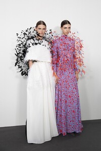 backstage-defile-givenchy-automne-hiver-2019-2020-paris-coulisses-130.thumb.jpg.84002da8548e53df52b433626859b139.jpg