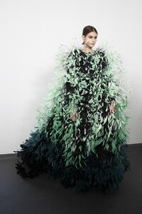 backstage-defile-givenchy-automne-hiver-2019-2020-paris-coulisses-136.thumb.jpg.ca1a184c969b31871af42a9ed9165ad2.jpg