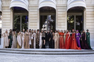 backstage-defile-zuhair-murad-automne-hiver-2019-2020-paris-coulisses-101.thumb.jpg.c02f83a9ed11e7edb29c30a754b29cac.jpg