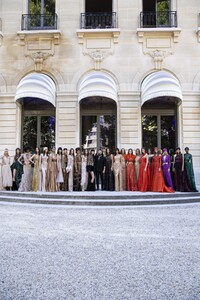 backstage-defile-zuhair-murad-automne-hiver-2019-2020-paris-coulisses-102.thumb.jpg.1a41c24f4fb30be2d95dbbc20e7da620.jpg