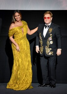 beyonce-the-lion-king-premiere-in-london-9.jpg