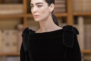 chanel-hc-clp-rf19-1072.thumb.jpg.e10a5bd294e0ab700e1b4e56a8892c73.jpg
