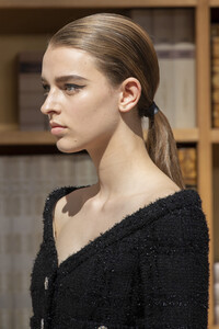 chanel-hc-clp-rf19-1336.thumb.jpg.339c4acec358a938f820c83d41ef4460.jpg